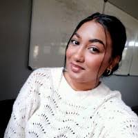 Elisha Allison's Instagram, Twitter & Facebook