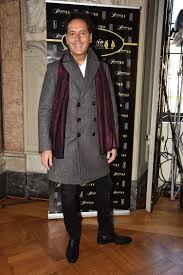 His son andrea helped him at least with this love theme song.if you want only to listen,. Vi Racconto Mio Padre Ennio Un Fuoriclasse Giornaledicattolica Com