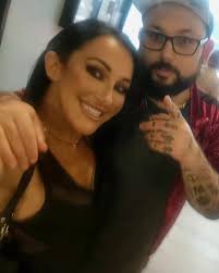 Profile for Devanny Pinn