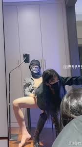 大神小二先生MRTU调教长腿丝袜小姐姐（磁力） - 国产视频- 司机社