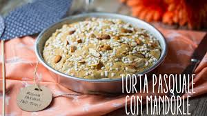 Poi ungerlo con l'uovo sbattuto o latte e mettere alcune briciole di pane su ogni panetto per formare una corteccia decorativa.lasciar riposare per 30 minuti prima della cottura dei pani. Torta Vegana Di Pasqua Torta Colomba Youtube