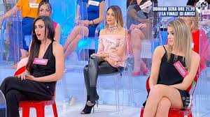 Uomini e donne, va in onda giacomo che si avvicina alla scelta fra le due corteggiatrici. Uomini E Donne Giacomo Vicino Alla Scelta La Decisione Del Tronista