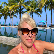 Hello, arriving in Flic en Flac end of October and looking for best things  to see or do