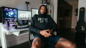 He has three siblings, a sister brianna, and two brothers tony and rayvonne. Kevin Durant Treasures Nickelodeon S Kids Choice Award Nets Superstar Has Tv Award Placed Next To His Finals Mvp Trophies At Home The Sportsrush
