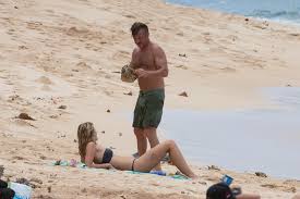 No dad bod here! Sean Penn, 58, shows off chiseled figure on beach with  girlfriend Lelia George