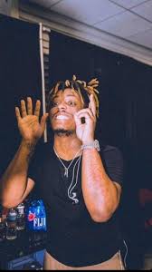 Juice Wrld In 2020 Rapper Wallpaper Iphone Juice Rapper Rap Wallpaper