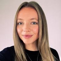 Ingrid Fowler's Instagram, Twitter & Facebook