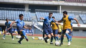 Jun 10, 2021 · bali united akan melakoni tour de java di jawa tengah jelang piala wali kota solo, melawan psim yogyakarta, barito putera, dan persis solo. Tonton Live Streaming Indosiar Persib Bandung Vs Barito Putera Menyerang Sejak Awal Cetak Goool Tribun Jabar