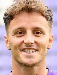 Daniel Dowe's Instagram, Twitter & Facebook