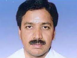 Karunanidhi, as chief minister, picked him for the post of finance secretary, the decision surprised many in the bureaucracy as mr. Live Chennai Cm Sacks Cv Shanmugam From Cabinet Cv Shanmugam Minister Cv Shanmugam Sack Cv Shanmugam Cm Jayalalithaa