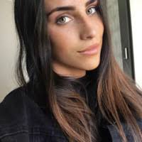 60+ perfiles de «Adriana Reyes»