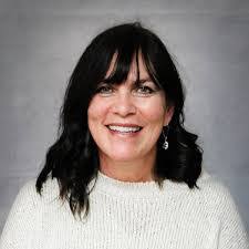 Amy Hyers's Instagram, Twitter & Facebook