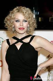 Kylie Minogue Hairstyle Easyhairstyler Kylie Minogue Hair Kylie Minogue Kylie