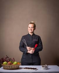 Anne Sophie Bercet Chef Patissiere A La Laiterie Lambersart 59 Chef Patissier Patissiere Laiterie
