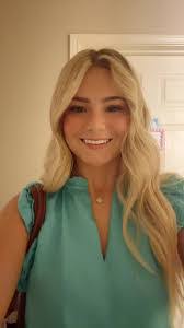 Amanda Wagar's Instagram, Twitter & Facebook