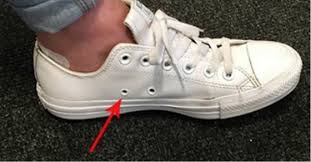 You Ve Been Tying Your Converse Wrong All This Time In 2020 How To Tie Converse How To Lace Converse Shoe Laces