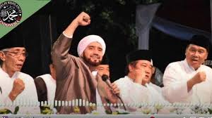 Istri bijaksana dirindu pria dinanti surga. Lirik Allahul Kafi Rabbunal Kafi Habib Syech Lengkap Dengan Terjemahan Indonesia Surya