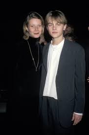 See more ideas about gwyneth paltrow, gwenyth paltrow, gwyneth paltrow style. A Young Leo And Gwyneth Paltrow Posed Together At A Cinema Event In Leonardo Dicaprio And The Many Ladies In His Life Popsugar Celebrity Photo 20