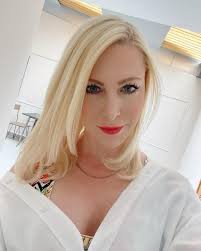 Slept through the second earthquake this week! Good or bad? 🧐 #mexicocity  #earthquake #sismomexico #feelingfresh #worktime