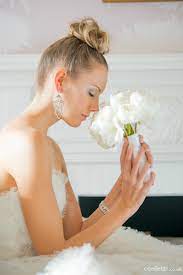 Seasonal Guide To Winter Wedding Flowers Confetti Co Uk Winter Wedding Wedding Flowers Bridal Bouquet