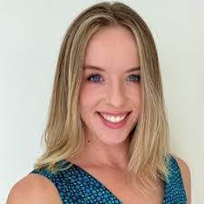 Michelle Lohman's Instagram, Twitter & Facebook