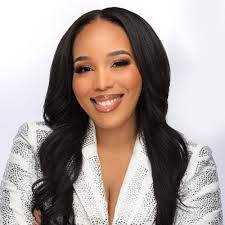 Kelsey Lee (@LilLiteracyLady)