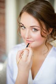 How To Do Bridal Makeup At Home In 10 Easy Steps Gorgeous Wedding Makeup Bridal Makeup Tutorial Beautiful Wedding Makeup