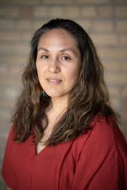 Niki Robinson's Instagram, Twitter & Facebook