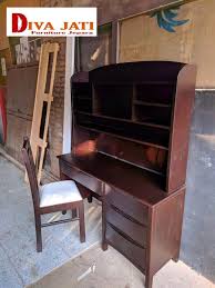 Darah haid berwarna coklat merupakan salah satu variasi dalam warna darah. Meja Belajar Magelang Warna Coklat Gelap Minimalis