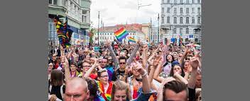 Prague pride má dokonce vlastního chatbota (automatizované odpovědi) pro. Prague Pride Parade 2018 Em Praga 11 Agosto 2018 Desfiles Gay Lesbica Actu Gay Com
