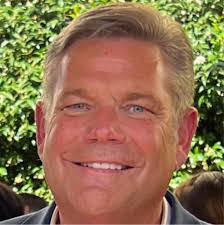 Kelley Paulson's Instagram, Twitter & Facebook