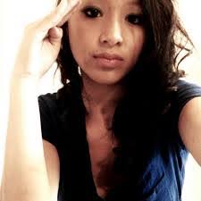 Molly Vang's Instagram, Twitter & Facebook