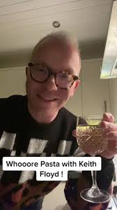 #fyp #putanesca #cooking #scottishtiktok #keithfloyd #saturdaynight #wine