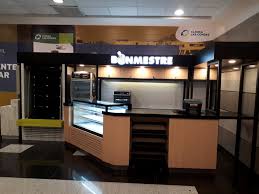 With no surprise, the clinica las condes is the first ever hospital to gain the gold seal approval of the joint commission international for four times. Cafeteria Bonmestre Clinica Las Condes Minimal Design