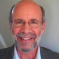 Robin Souza's Instagram, Twitter & Facebook