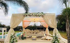 Sur une surface de 600m², la salle ryad alhamra peut accueillir jusqu'à 600 invités. Villa Milleroses Salle Des Fetes Casablanca