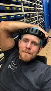 Hej alla! Var ett tag sedan jag gjorde inlägg här. Tappade väl hoppet lite  för en stund om att man faktiskt kunde hitta någon här liksom på tinder och  så vidare. MEN!