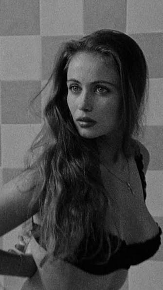 Emmanuelle Béart in “L’Enfer” (1994) 🥀, ., ., ., ., #emmanuellebeart  #beautiful #90s #beauty #pretty