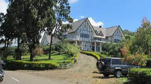 Situated in pangalengan, this villa is 2.1 mi (3.3 km) from situ cileunca and within 25 mi (40 km) of barusen hills and bandung indah golf and country club. Pangalengan Ini Dia Villa Cukul Atau Villa Jerman Di Perkebunan Cukul Youtube