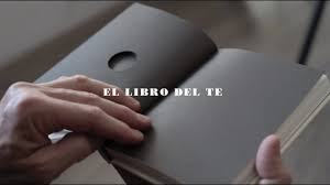 El éxito de estos libritos animó a su editora, rosa regàs, a publicar estos libros para mañana dedicados a los. El Libro Del Te De KakuzÅ Okakura E Isidro Ferrer Youtube