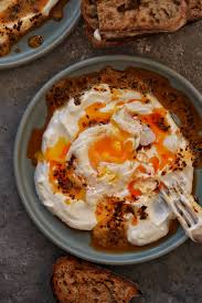 Farklı yumurta pişirme şekilleri (haşlama. Pose Yumurta Nasil Yapilir