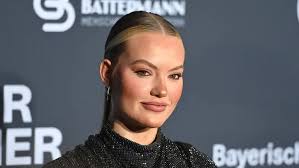 Daniel Thiel — HNA