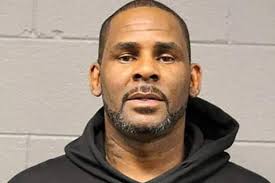 MEDITASYON R .Kelly se yon CHANTÈ, KONPOZITÉ , PWODIKTÈ ameriken li konnen  gwo siksè nan milye mizikal la. li posede anpil byen materyel.Dyèt  prive,Gwo Kay ak anpil bèl Machin. Men Domaj nan