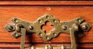Home Remedy For Cleaning Brass Plated Hardware Hunker How To Clean Brass How To Clean Metal Paint Brass