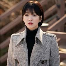 Pink shaggy bowl cut korean hairstyle. 19 Chic Asian Bob Hairstyles That Will Inspire You To Chop It All Off The Singapore Women S Weekly