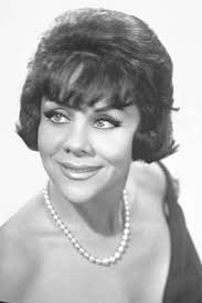 Resultados para "Amelia"