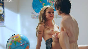 Silvia santamaría, tatiana ariza, etc nude el man del porno (es 2018) 1080p  web watch online