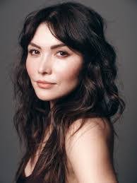 Sharon Dever's Instagram, Twitter & Facebook