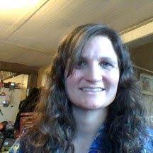 Julia Veach's Instagram, Twitter & Facebook