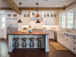 Shiloh cabinets builds quality custom cabinets without the custom price tag, for the kitchen, bath, entertainment room or any room. Building Professionals Cabinetree